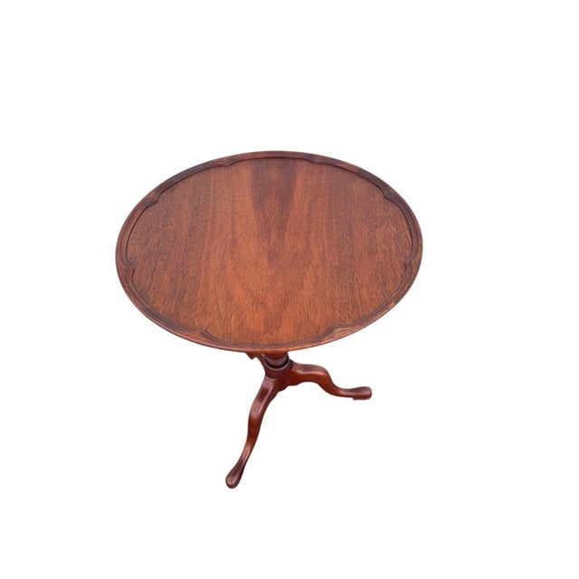 1970s Walnut Pie Crust Side Table Georgian Style Tripod Pedestal For Sale In Philadelphia - Image 6 of 18