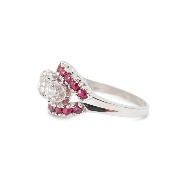 Modern Antique 14k White Gold 1.33ctw Old Cut Diamond Ruby Three Stone Cocktail Ring, Size 7.25 For Sale - Image 3 of 9