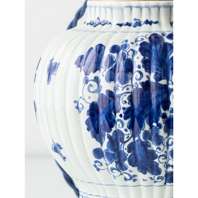 Blue Antique Hand-Painted Chinoiserie Blue and White Ceramic Table Lamp with Silk Shade from Royal Delft, 1924 For Sale - Image 8 of 13