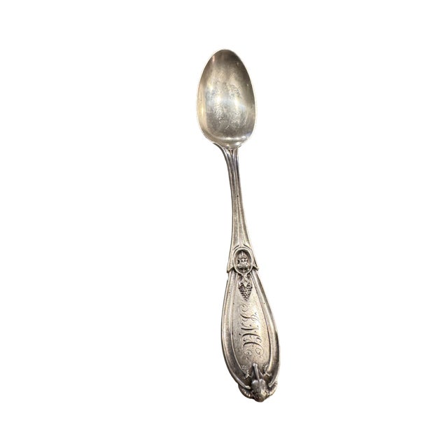 A Set of Coin Silver Teaspoon (set of 6) in the very collectible pattern Grecian by Giles & Bros. Teaspoons...