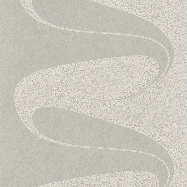 Zoffany DArcy Wallpaper in Silver For Sale