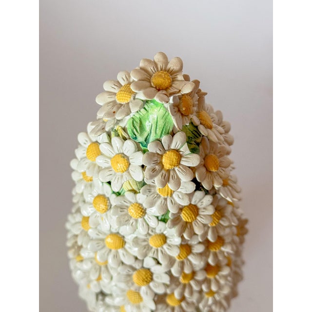 1960s 1960s Italian Ceramic Majolica Daisy Topiary Urn For Sale - Image 5 of 11