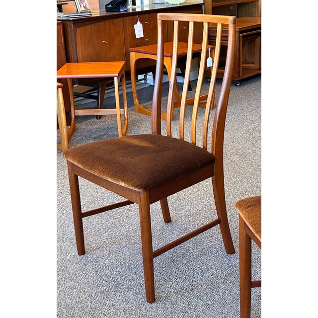 Mid 20th Century Set of Four Mid Century Modern Teak Frame Dining Chairs c.1960 For Sale - Image 5 of 9