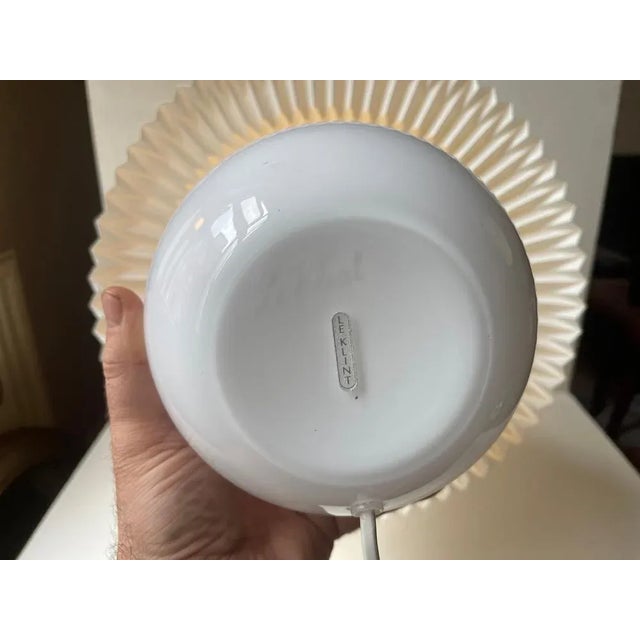 Le Klint White Egg-Shaped Table Lamp by Poul Seest Andersen for Le Klint, 1970s For Sale - Image 4 of 6