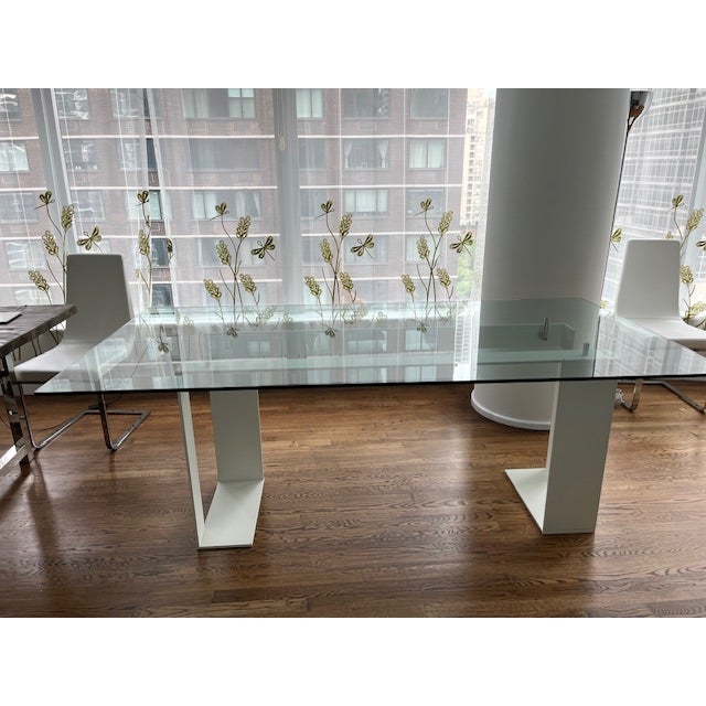 Modern Miles Dining Table in Clear Glass For Sale - Image 3 of 6