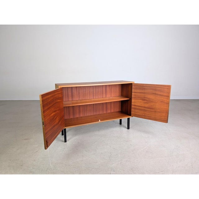 Midcentury Modern Sideboard in Walnut, 1960 For Sale - Image 6 of 9