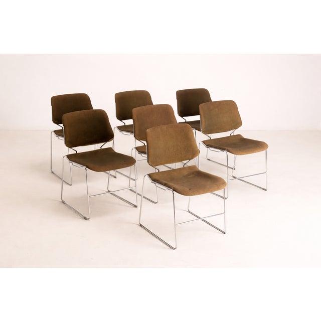 Khaki Matrix Stacking Chairs from Thomas Tolleson, USA, 1970s, Set of 7 For Sale - Image 8 of 8