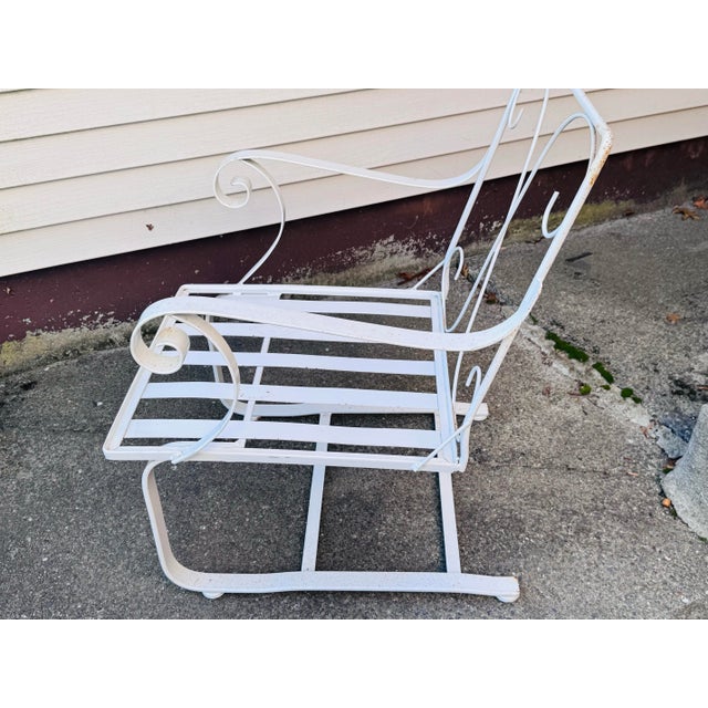 1960s Vintage 1960s White Wrought Iron Cantilever Lounge Chair For Sale - Image 5 of 10