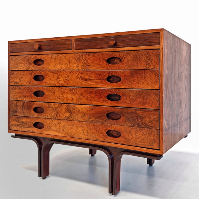 Mid-Century Modern Wooden Buffet Chest of Drawers by G. Frattini for Bernini, 1950s For Sale - Image 3 of 18