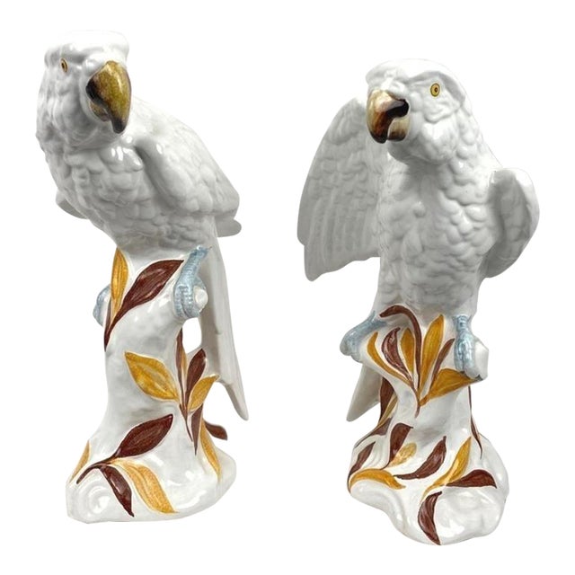 Pair of 1980s Vintage Hand-Painted Porcelain Two Dove Birds Parrots Sculpture, Italy For Sale
