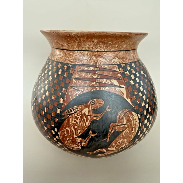 Traditional Vintage Mata Ortiz Ceramic Pot For Sale - Image 3 of 9