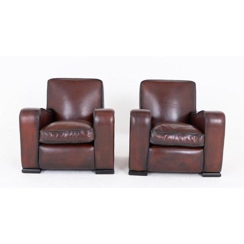 1920s Art Deco Club Chairs in Walnut and Leather, Set of 2 For Sale - Image 5 of 6