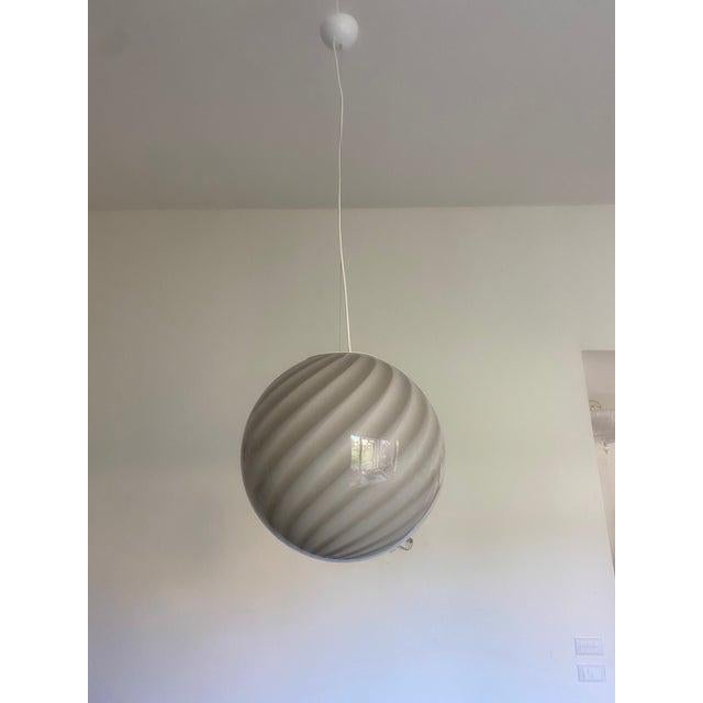 Beige and White Sphere Pendant Lamp in Murano Glass by Simoeng For Sale - Image 10 of 14