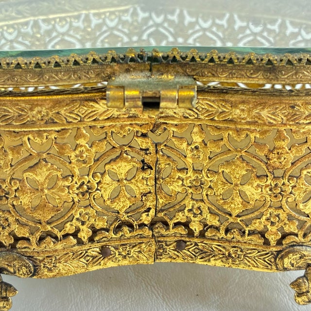 Vintage Gold Tone Heart Shaped Ormolu Filigree Jewelry Box For Sale In Cleveland - Image 6 of 12