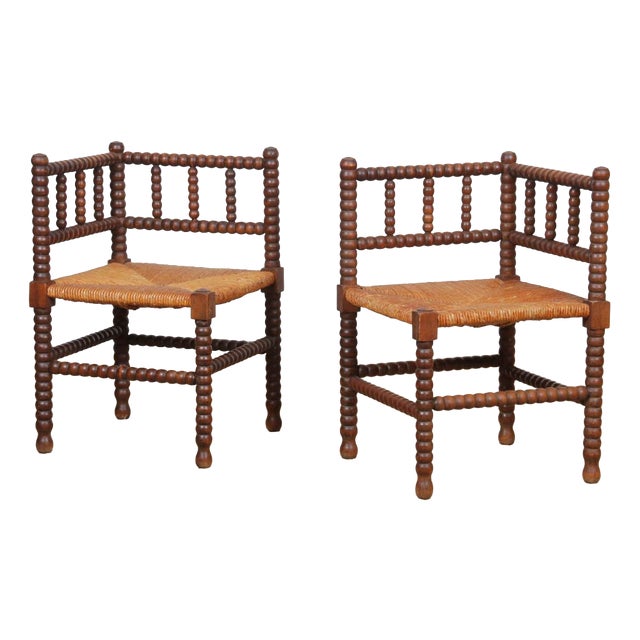 Small Turned Wood Corner Chairs with Straw Seats, 1940s, Set of 2 For Sale