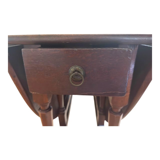 Brown 17th Century William & Mary Oak Gateleg Dining Table from Elaine Phillips Provenance, 1690 For Sale - Image 8 of 16
