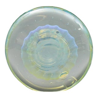 Elin Isaksson United Kingdom 1999 Signed Iridescent Art Glass Paperweight For Sale