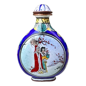 Late 19th Century Antique Chinese Hand Painted Enamel Snuff Bottle With Stopper & Spoon