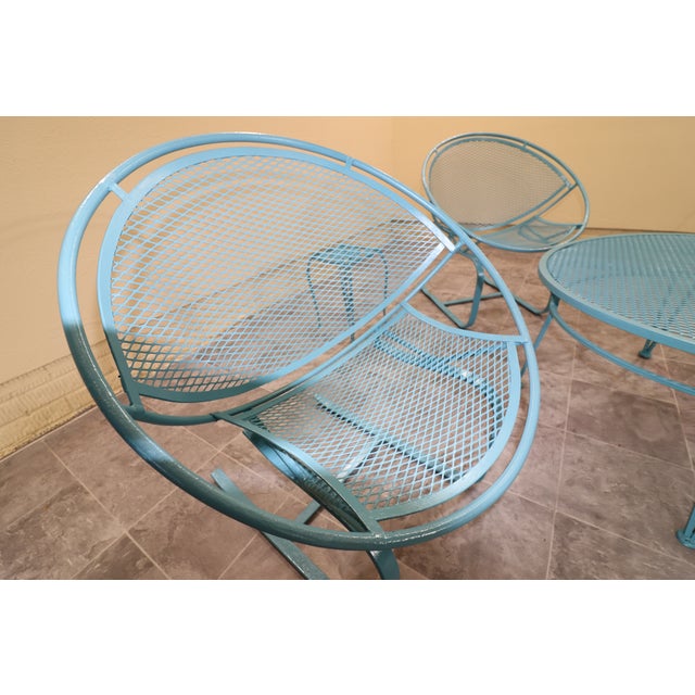 Four Maurizio Tempestini for Salterini “Radar” Cantilever Lounge Chairs With Table, 1950s, Attributed For Sale - Image 15 of 17