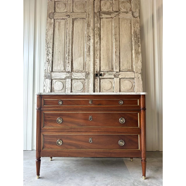 Louis XVI Style Commode with White Marble Top, 1970s For Sale - Image 3 of 11