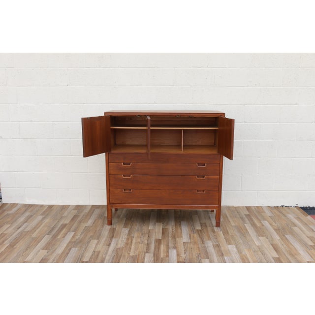 Brown John Stuart for Mt. Airy “Janus Collection” Mid-Century Walnut Highboy Dresser, C. 1970s For Sale - Image 8 of 18