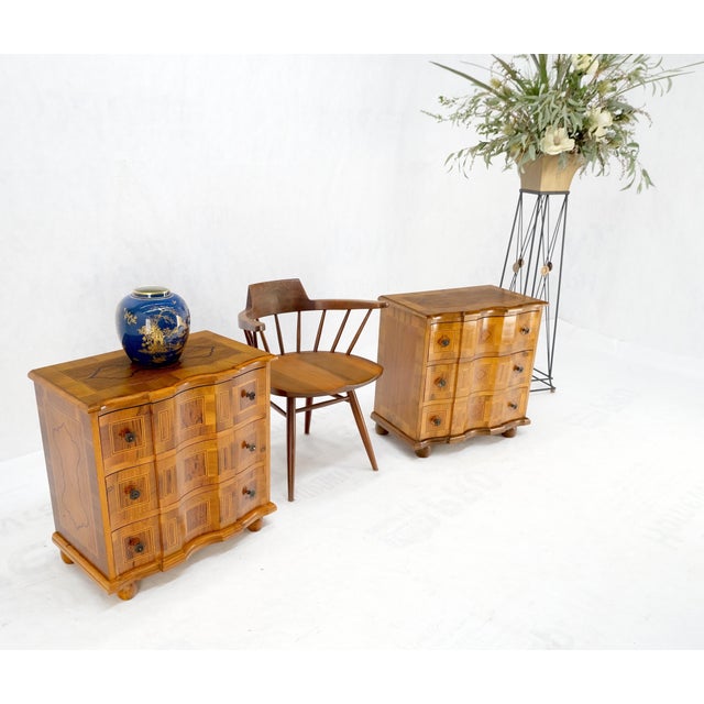 Pair of Fine Italian Inlaid Three Drawers Banded Tops Nightstands Small Dresser For Sale - Image 11 of 14