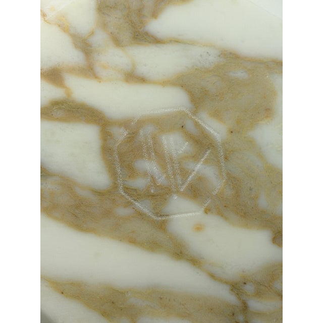 Waterworks Waterworks Round Veined Marble Soap Dish For Sale - Image 4 of 6