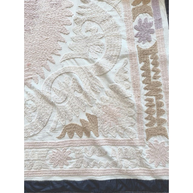 Suzani Embroidery Wall Decor - Neutral Tan Uzbek Tablecloth For Sale - Image 4 of 9