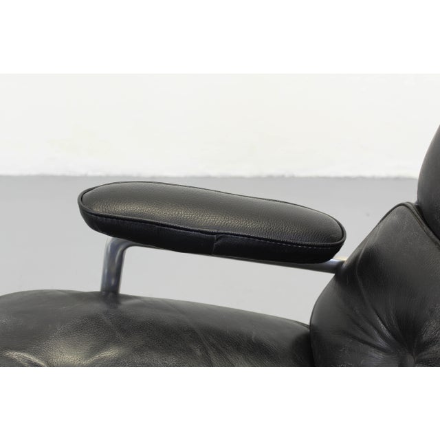 Set of Vintage Lounge Chair with Ottoman by Charles and Ray Eames for Herman Miller, 1970s For Sale - Image 9 of 12