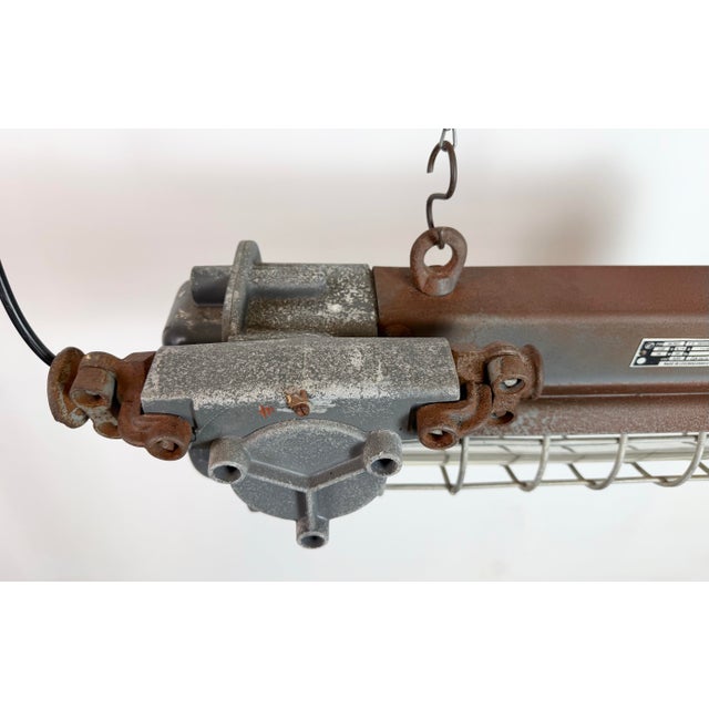 Industrial Grey Hanging Tube Light from Elektrosvit, 1970s For Sale - Image 11 of 18