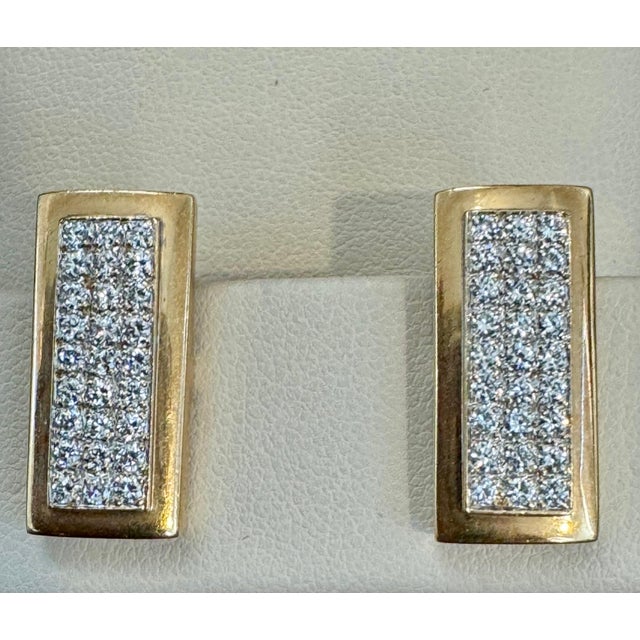 2.6 Carat Diamond VS Quality STUD Earrings Women , 14 Karat Yellow Gold 9.8 Gm For Sale - Image 11 of 18