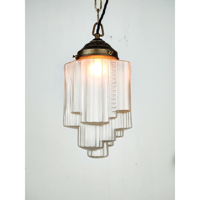 French Art Deco Etched Skyscraper Pendant Light, 1920s For Sale - Image 3 of 7