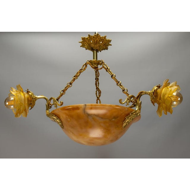 French Neoclassical Style Amber Alabaster and Frosted Glass Chandelier, 1920 For Sale - Image 6 of 18