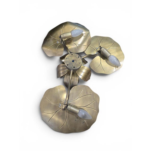 Metal Gilt Brass Lotus Leaf Wall Sconce in the style of Maison Jansen, 1970s For Sale - Image 7 of 9