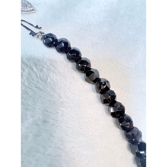 Mid‑Century 14k White Gold and Hand‑Faceted Onyx Graduated Bead Necklace 16" For Sale - Image 10 of 11