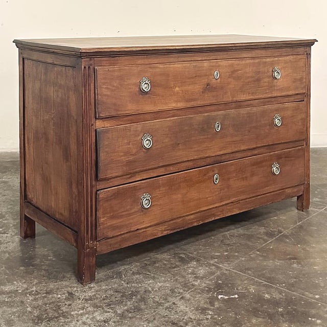 Late 18th Century 18th Century Rustic Country French Commode in Sycamore For Sale - Image 5 of 16