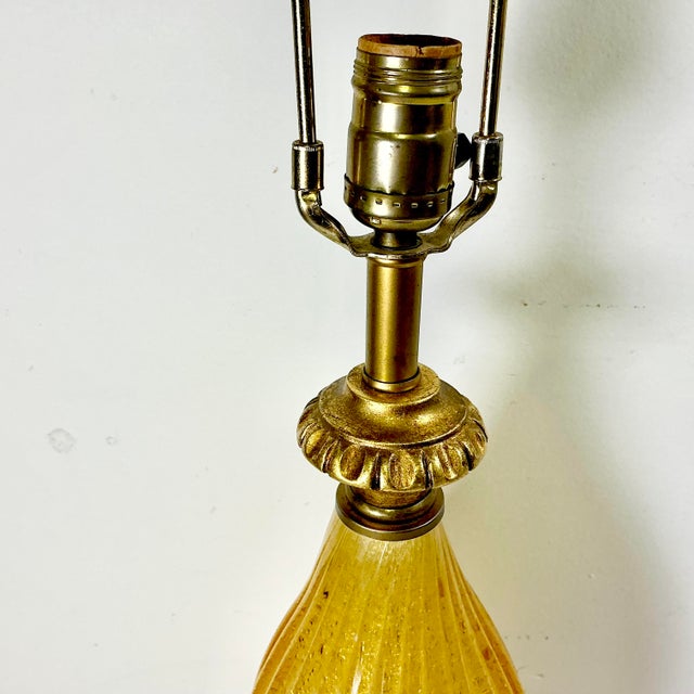 1950s Vintage Italian Venetian Swirled Opaline Glass Table Lamp With Gold Florentine Base. After Galliano Ferro For Sale - Image 10 of 14