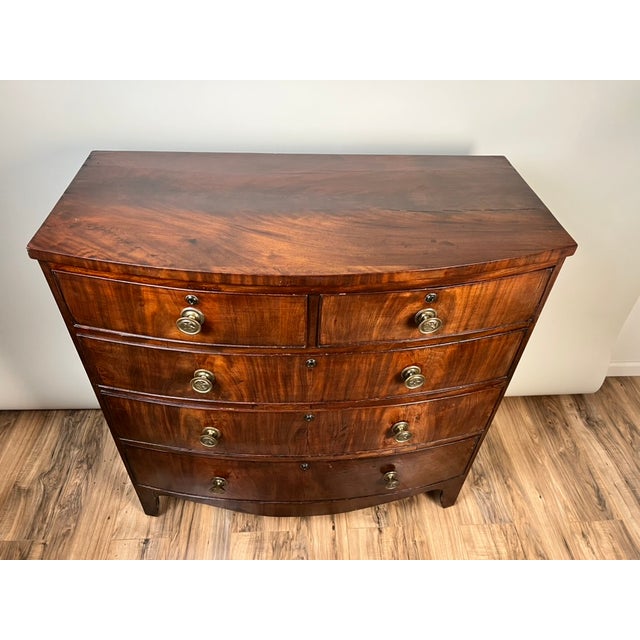 Late 18th Century Antique George III Mahogany Bowfront Chest on French Feet C. Late 18th Century For Sale - Image 5 of 11