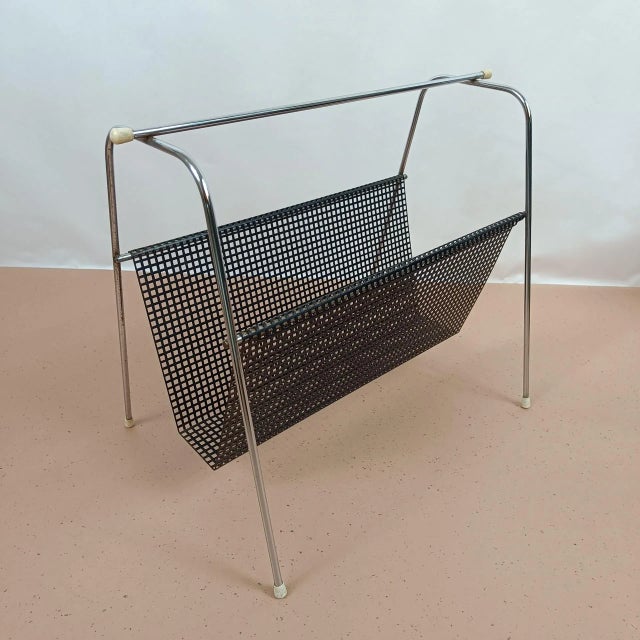 Pilastro Magazine Rack, 1960s For Sale - Image 6 of 6