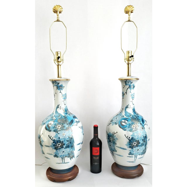 Huge Lamp Pair Blue & Metallic Gold Hand Painted Peacocks 1960s Kutani Restored For Sale In Miami - Image 6 of 18