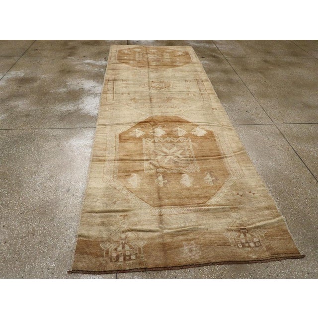 Beige Galerie Shabab Collection Mid-20th Century Turkish Anatolian Wide Gallery Runner For Sale - Image 8 of 10