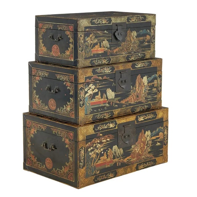 Early 20th Century Set of Three Nested Chinese Ebonized Trunks For Sale In Philadelphia - Image 6 of 13
