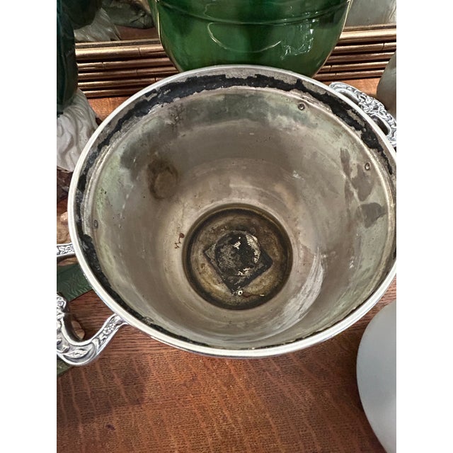 Silver 1970’s Sheridan Silver Plate Ice Bucket With Milk Glass Liner For Sale - Image 8 of 11