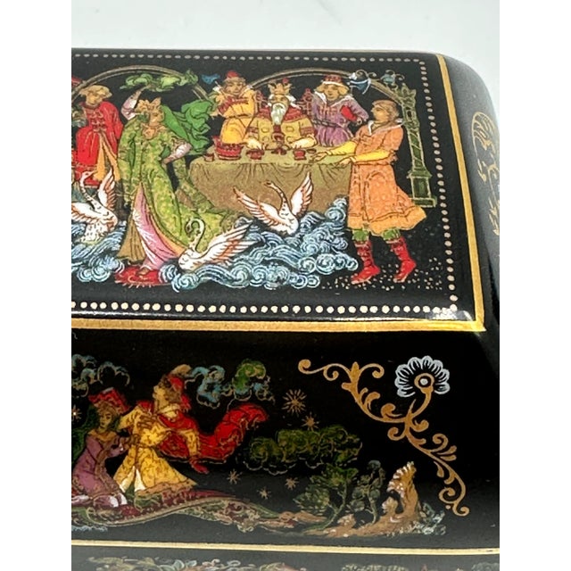 1990s 1990s Vintage Porcelain Keepsake Box, the Legend of the Enchanted Princess For Sale - Image 5 of 6