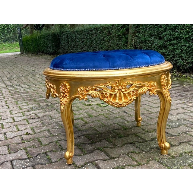 1980s Italian Rococo Gilt Blue Velvet Beech Bench For Sale - Image 10 of 12