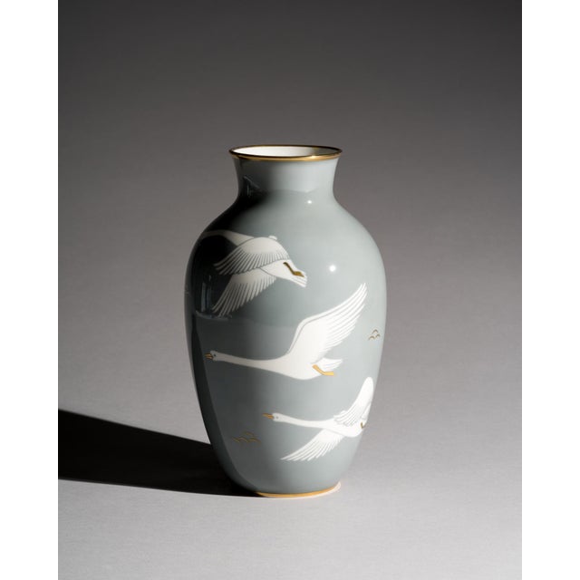 German Flying Swans Vase in Glossy Porcelain from Rosenthal, 1950s For Sale - Image 10 of 10
