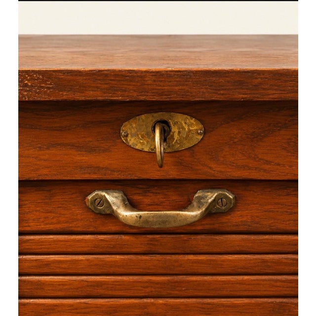 Classic Roll-Top Filing Cabinet in Oak and Brass, 1900s For Sale - Image 3 of 6