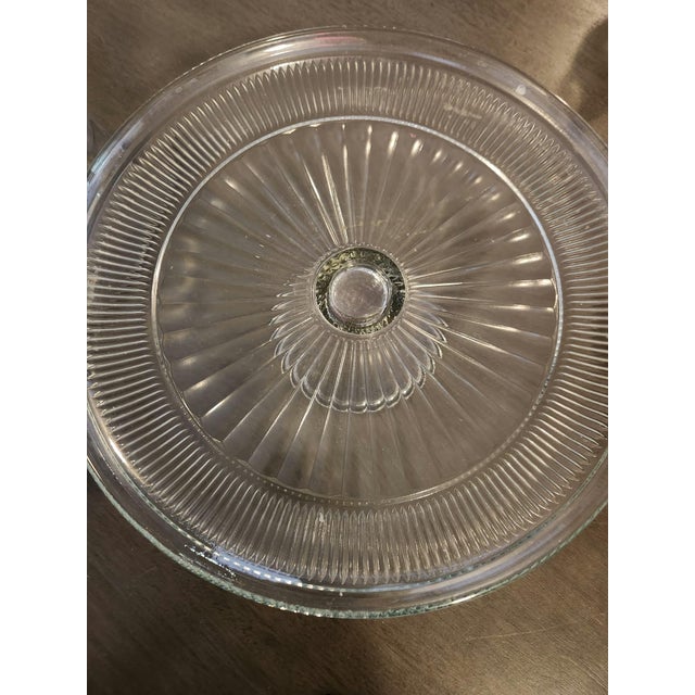 Mid-Century Modern 1980s Anchor Hocking “Canton” Glass Cake Dome and Multifunctional Server- 2 Piece For Sale - Image 3 of 6