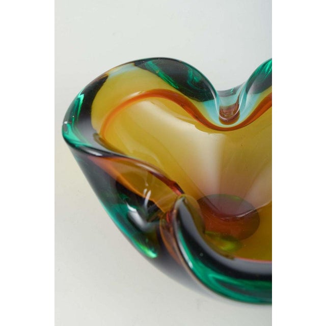 Vintage Organic-Shaped Bowl in Multicolored Glass, 1960s For Sale - Image 3 of 5