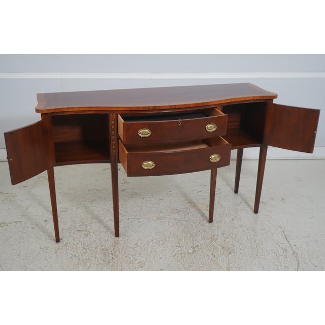 Hepplewhite Ethan Allen Mahogany Hepplewhite Style Sideboard For Sale - Image 3 of 18